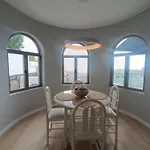 Apartment Vista